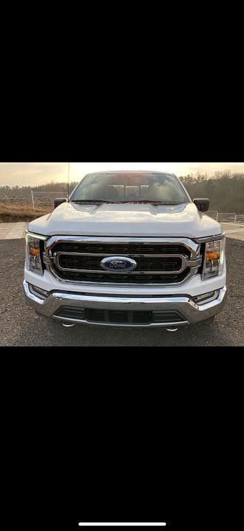 Weiß Gebraucht 2021 Ford F-150 Abholung | 48.272 € - Bild 1/4
