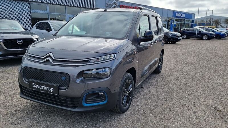 Grau Gebraucht 2023 Citroën e-Berlingo Shine Van / Kleinbus | 33.280 € (Teuer) - Bild 1/4