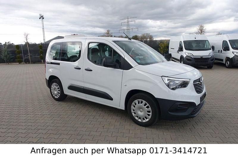Gebraucht Opel Combo Life 102 PS (75 kW) 2022 Weiß Van / Kleinbus