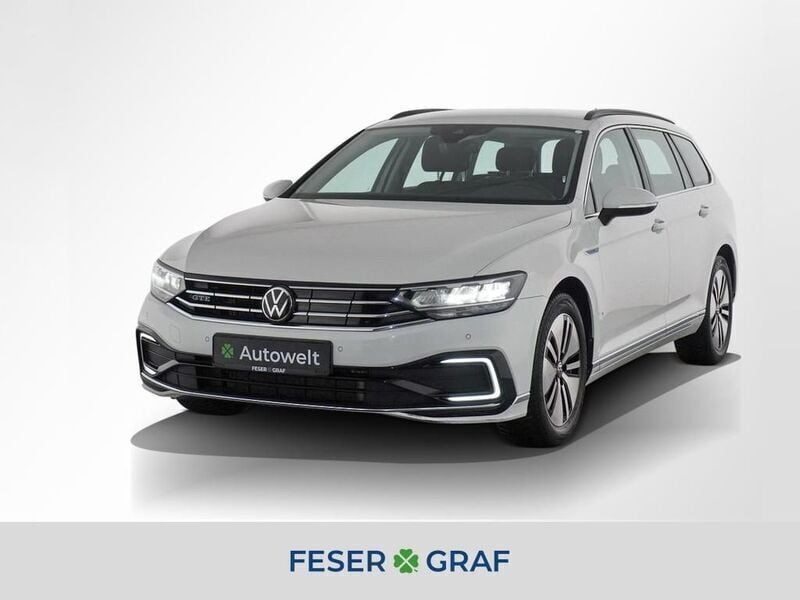 Pure white Gebraucht 2021 VW Passat GTE Kombi | 16.440 € (Guter Preis) - Bild 1/4