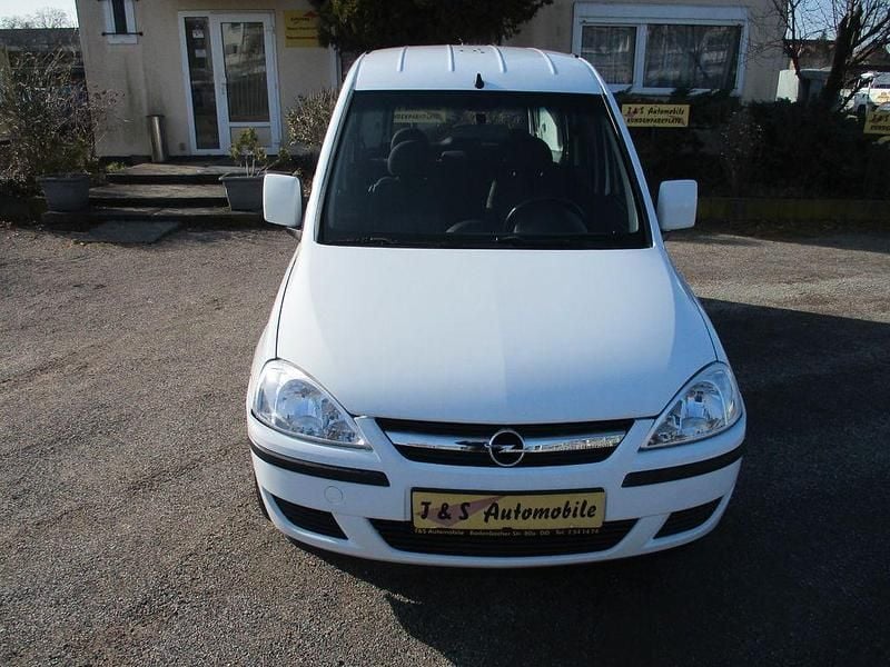 Gebraucht Opel Combo Basis 94 PS (69 kW) 2007 Weiß Van / Kleinbus
