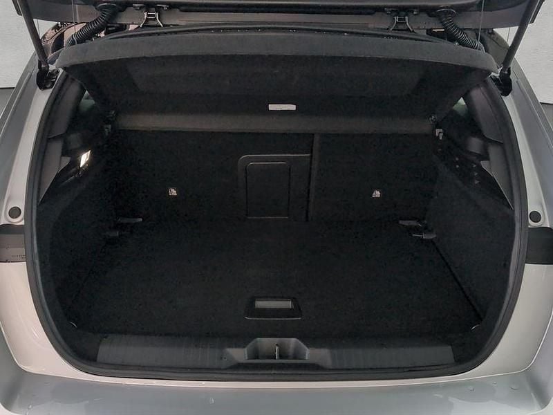 Gebraucht Opel Astra 131 PS (96 kW) 2025 Silber Limousine