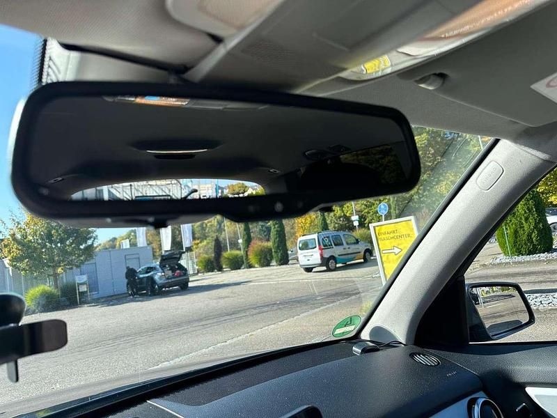 Gebraucht Mercedes GLK200 143 PS (105 kW) 2013 Grau SUV