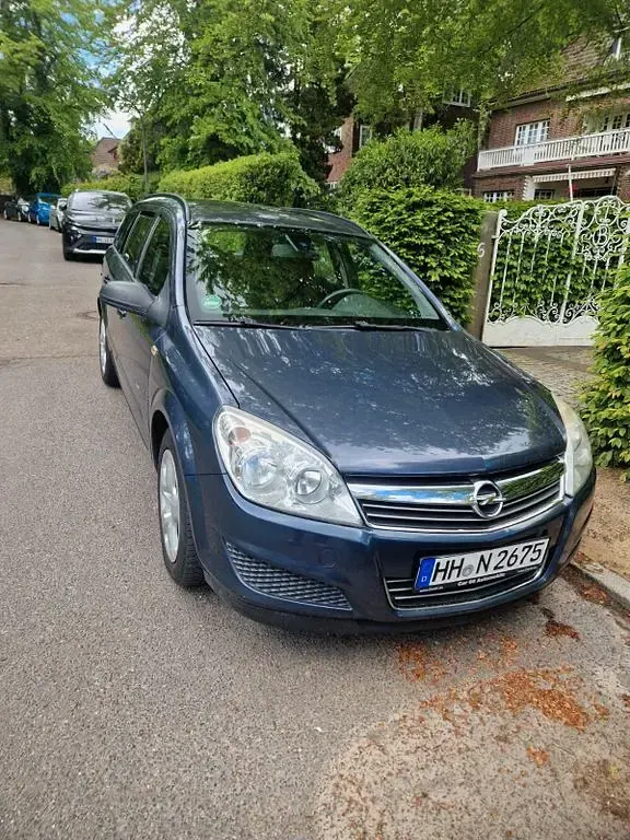 Gebraucht Opel Astra 105 PS (77 kW) 2007 Blau Limousine