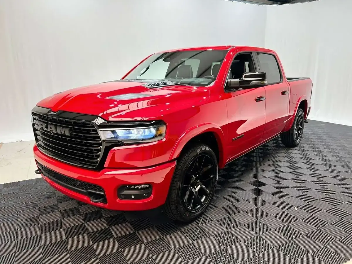 Nowe Dodge Ram 424 KM (311 kW) 2025 Czerwony Pickup