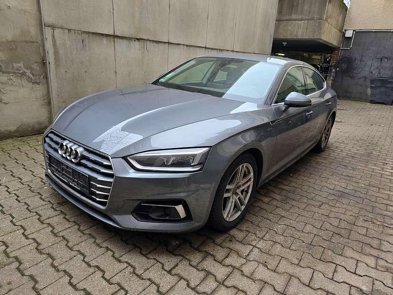 Gebraucht Audi A5 Sport 190 PS (139 kW) 2018 Monsungrau metallic Kleinwagen