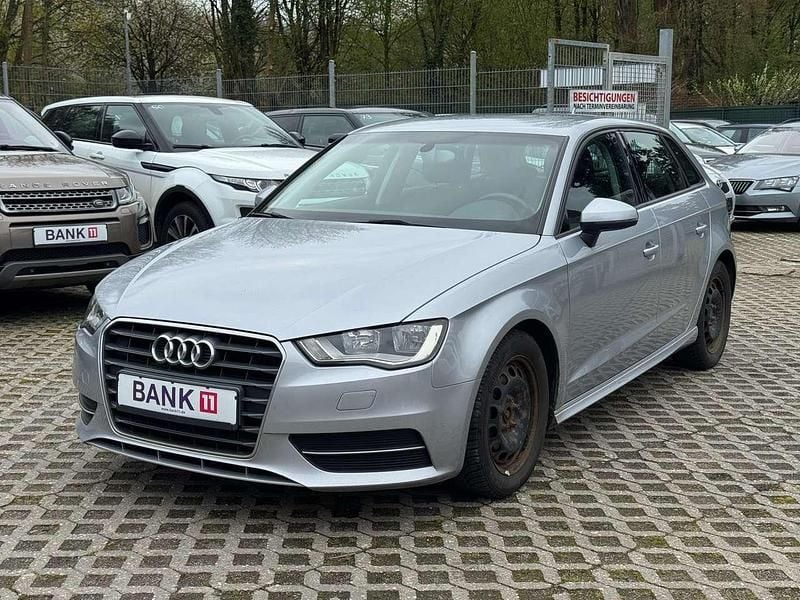 Gebraucht Audi A3 110 PS (80 kW) 2014 Florettsilber metallic Kleinwagen