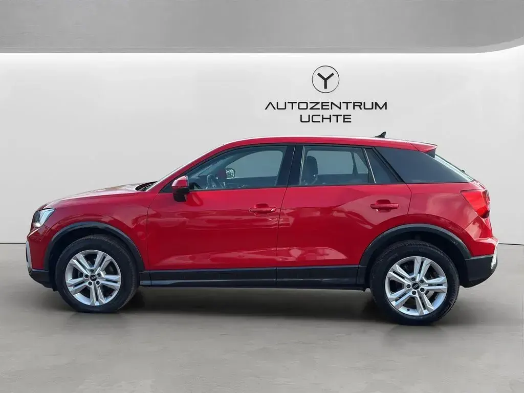 Gebraucht Audi Q2 Advanced Plus 150 PS (110 kW) 2021 Tangorot SUV