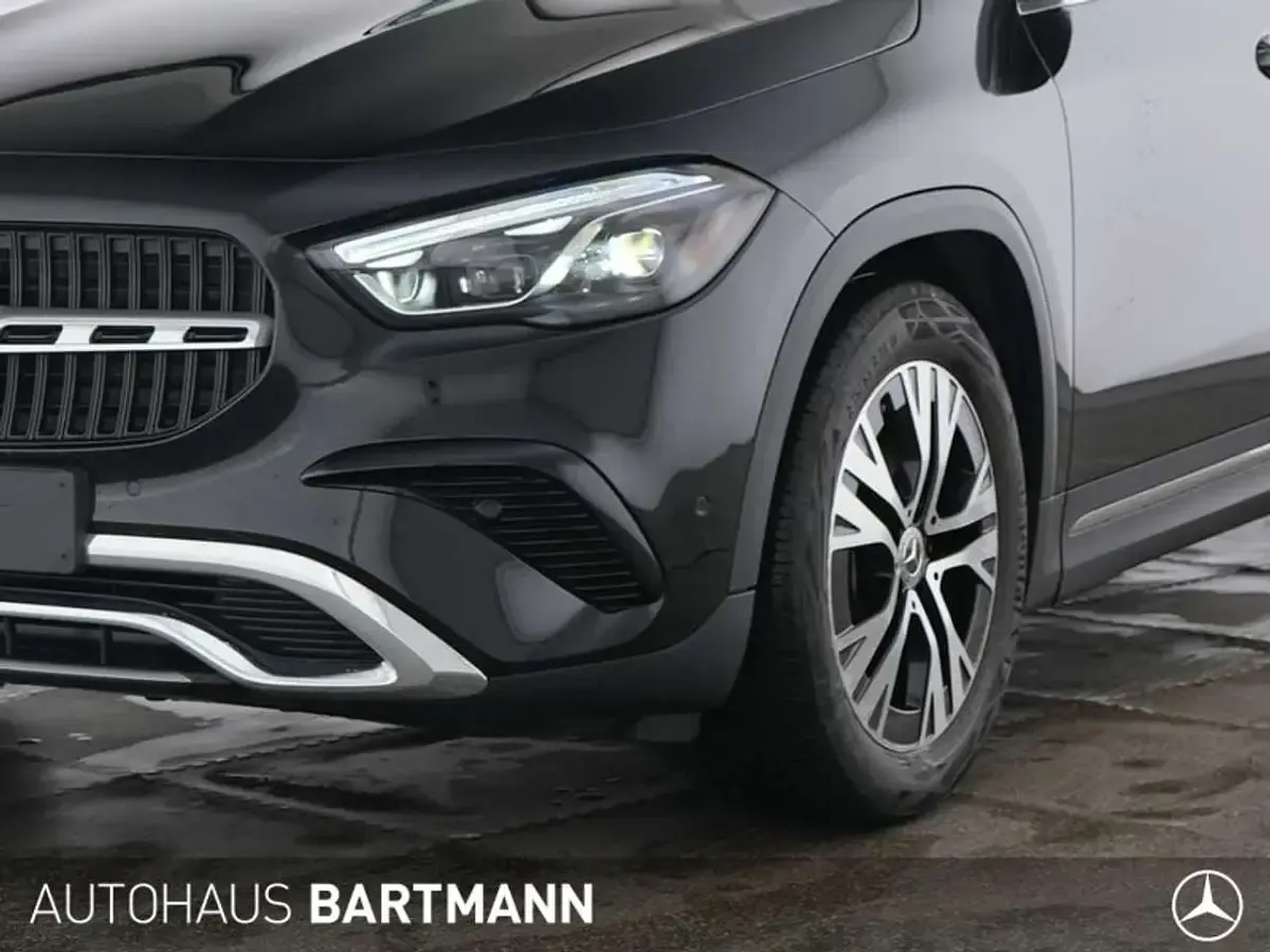Gebraucht Mercedes GLA220 Progressive 190 PS (139 kW) 2024 Lack kosmosschwarz SUV