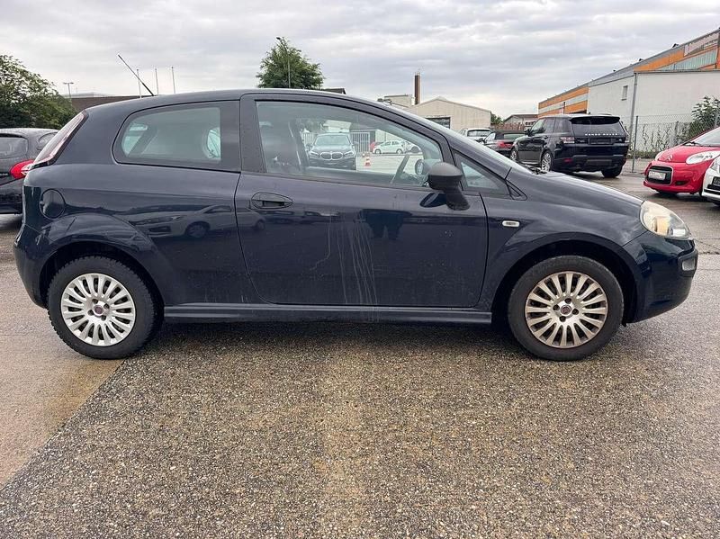 Gebraucht Fiat Punto Active 65 PS (47 kW) 2010 Blau Kleinwagen