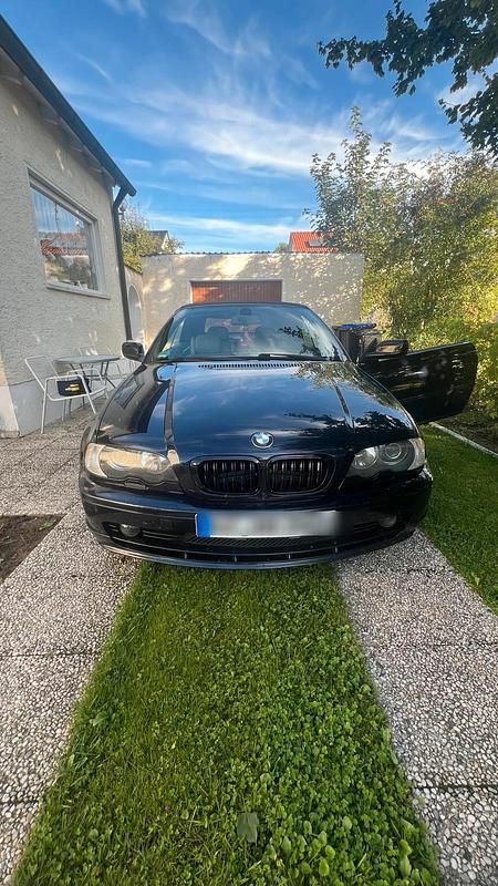 Blau Gebraucht 2001 BMW 320 Cabriolet Cabrio | 3.500 € (Guter Preis) - Bild 1/4