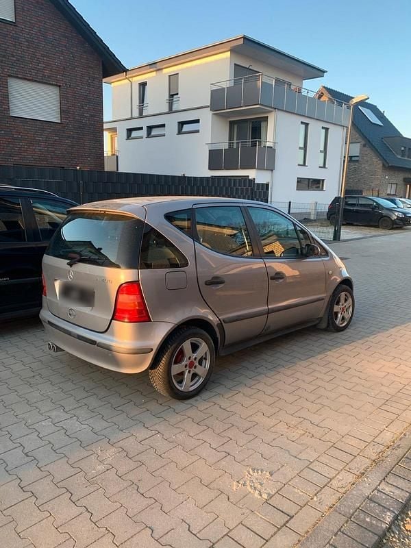 Gebraucht Mercedes A160 105 PS (77 kW) 2001 Silber Kleinwagen