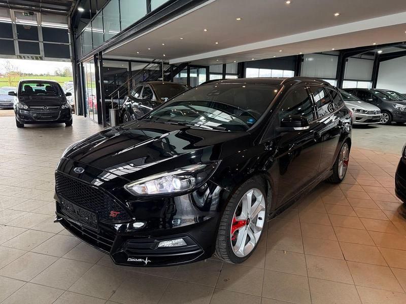 Gebraucht Ford Focus ST 250 PS (183 kW) 2017 Schwarz Kombi