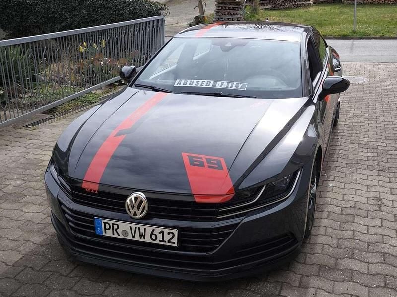 Grau Gebraucht 2019 VW Arteon Elegance Limousine | 19.300 € (Fairer Preis) - Bild 1/4