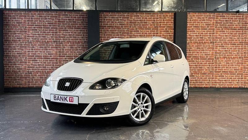 Weiß Gebraucht 2009 Seat Altea Stylance Van / Kleinbus | 7.750 € (Teuer) - Bild 1/4