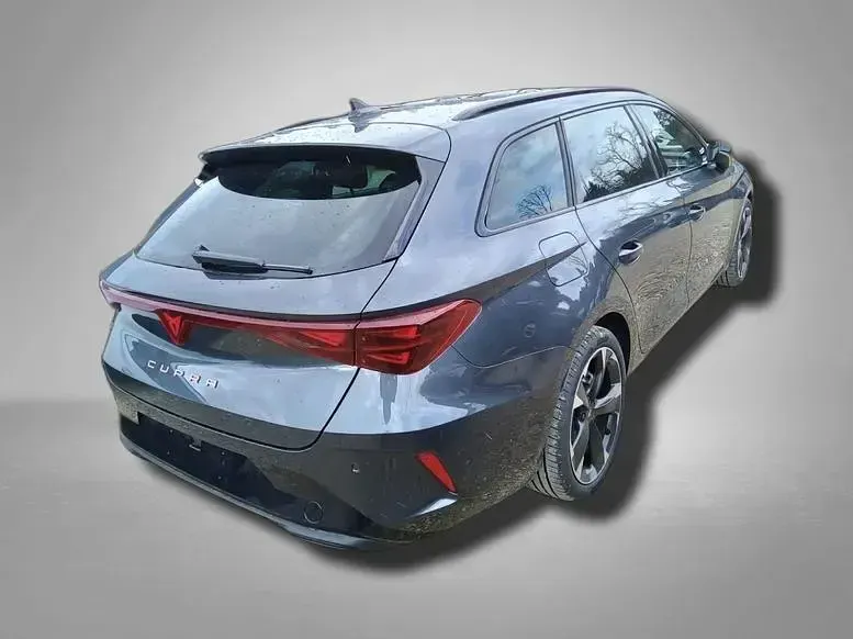 Neu Cupra Leon 150 PS (110 kW) 2026 Magnetic grau metallic Kombi