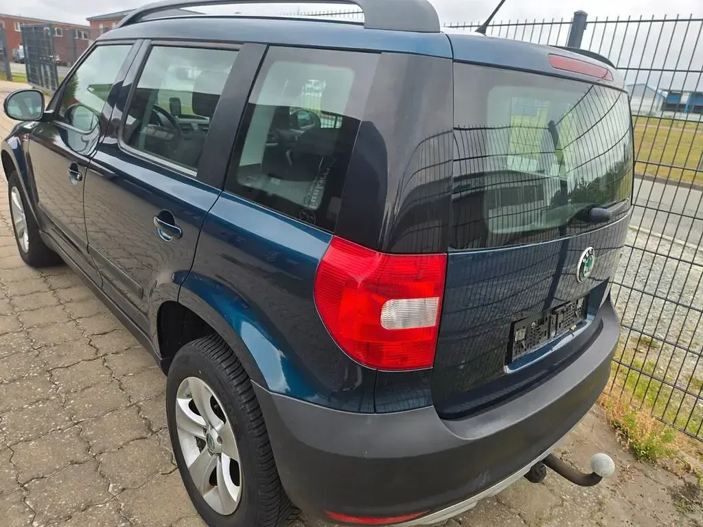 Gebraucht Skoda Yeti Active 105 PS (77 kW) 2014 Blau SUV