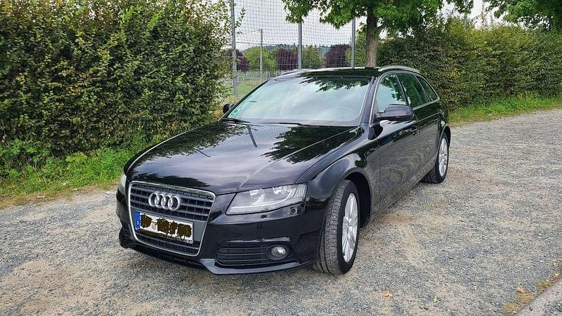 Schwarz Gebraucht 2010 Audi A4 Ambiente Kombi | 6.300 € - Bild 1/4