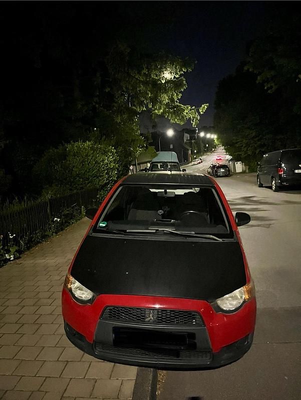 Rot Gebraucht 2009 Mitsubishi Colt Kleinwagen | 1.200 € (Fairer Preis) - Bild 1/3