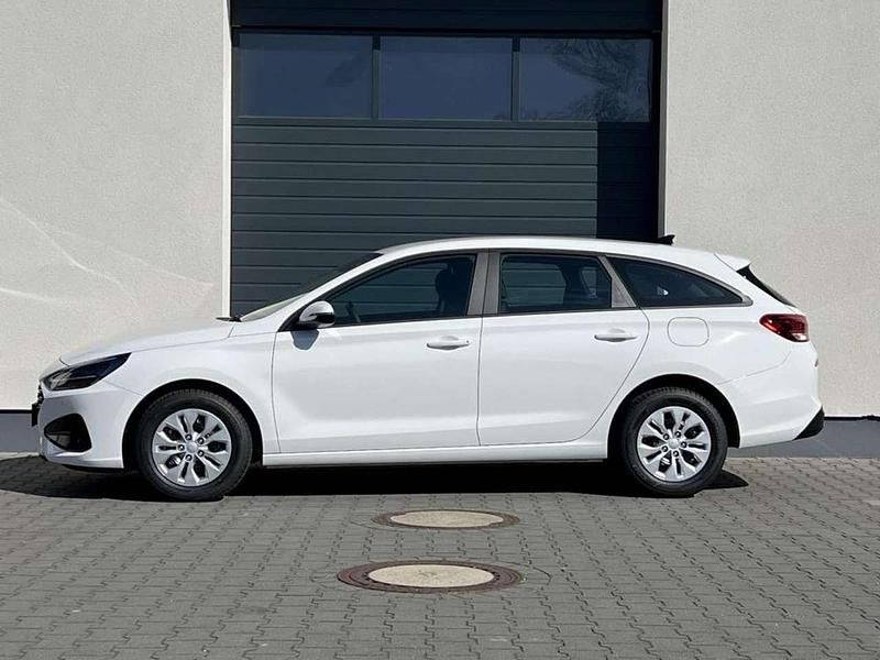 Wählbar Neu 2025 Hyundai i30 Comfort Kombi | 23.090 € (Superpreis) - Bild 1/4
