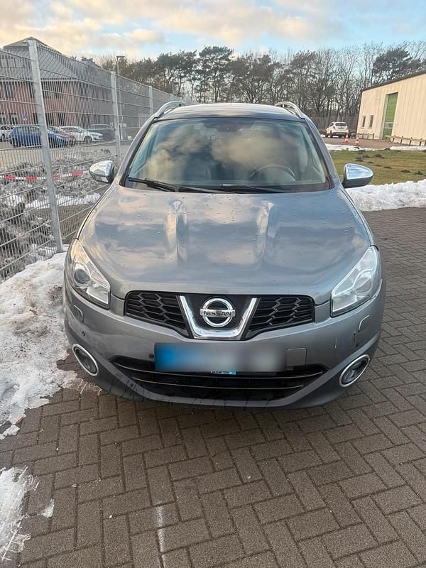Grau Gebraucht 2011 Nissan Qashqai +2 SUV | 6.300 € (Guter Preis) - Bild 1/4