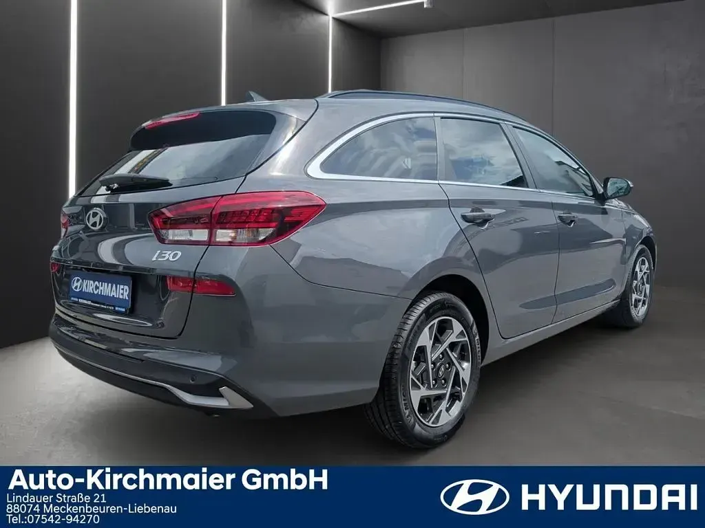 Gebraucht Hyundai i30 140 PS (102 kW) 2025 Grau Kombi