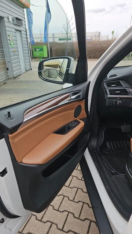 Gebraucht BMW X5 235 PS (172 kW) 2009 Weiß SUV