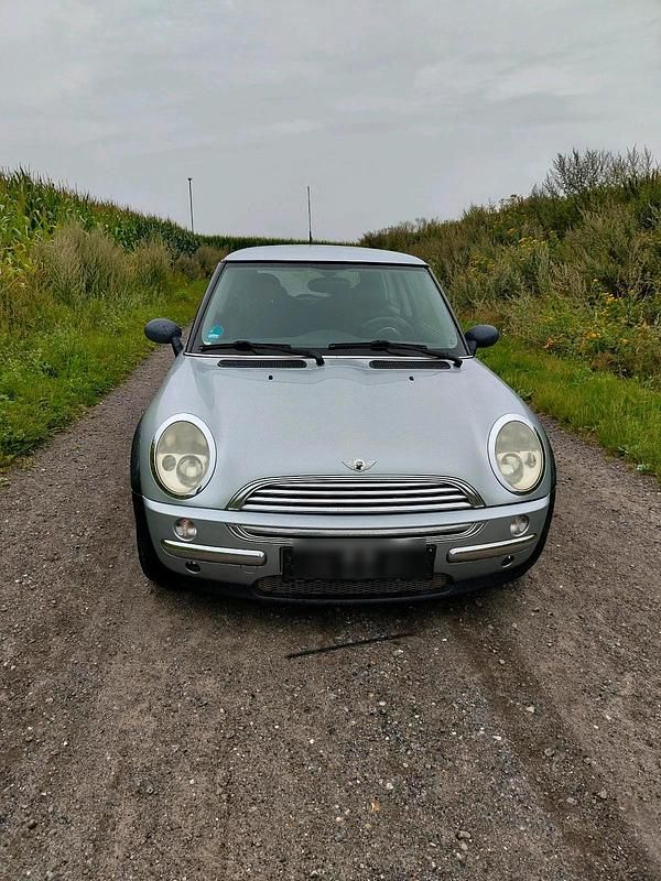 Silber Gebraucht 2003 Mini ONE Kleinwagen | 900 € (Fairer Preis) - Bild 1/4