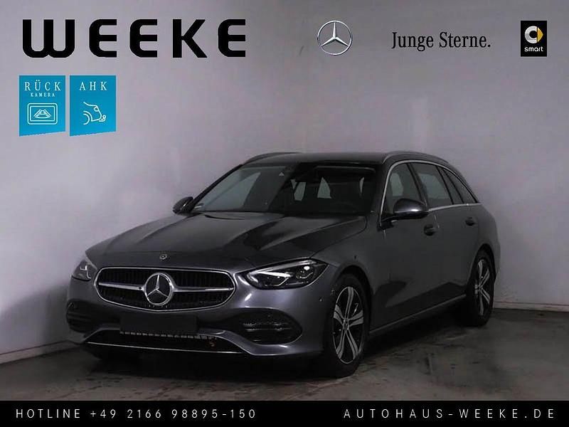 Grau Gebraucht 2024 Mercedes C180 Avantgarde Limousine | 35.977 € (Fairer Preis) - Bild 1/4