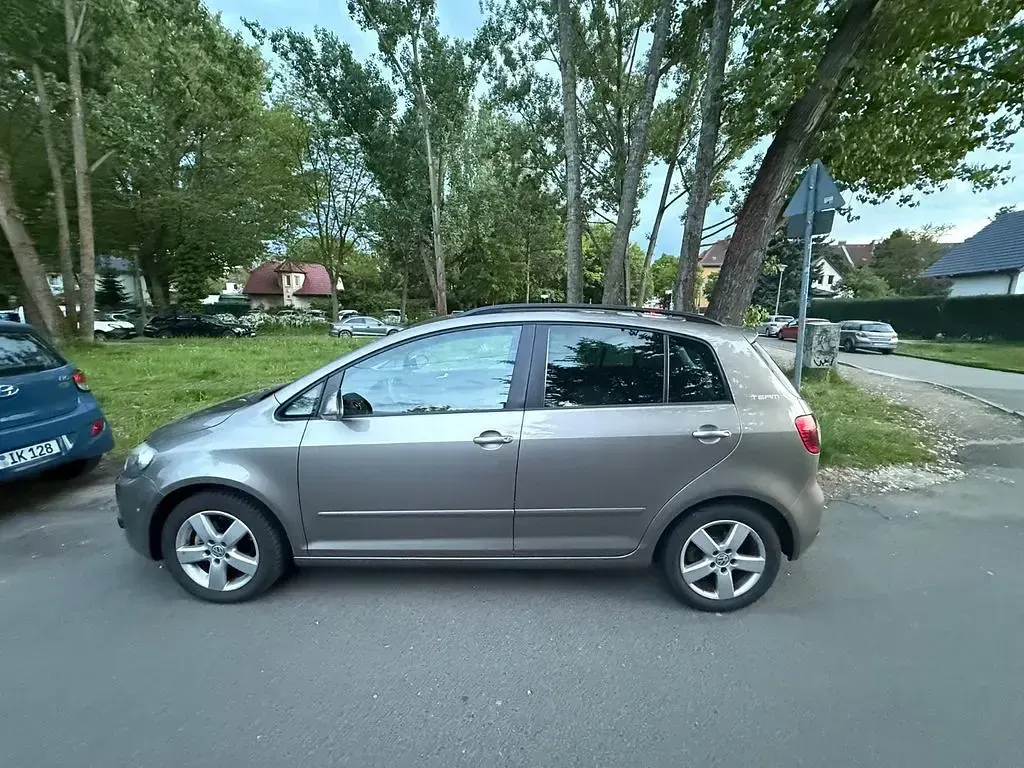Gebraucht VW Golf Plus Cross Team 122 PS (89 kW) 2010 Andere farben Van / Kleinbus
