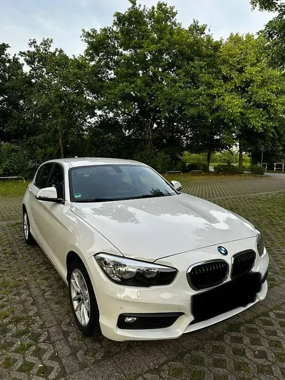 Gebraucht BMW 116 Efficient Dynamics 109 PS (80 kW) 2016 Weiß Kleinwagen