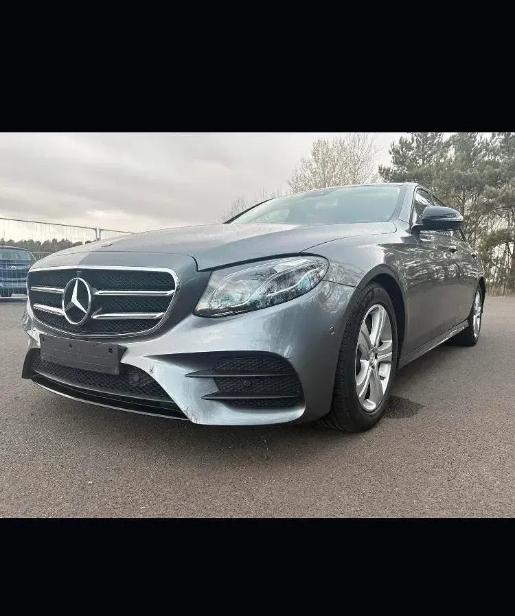 Gebraucht Mercedes E220 AMG 194 PS (142 kW) 2018 Grau Limousine