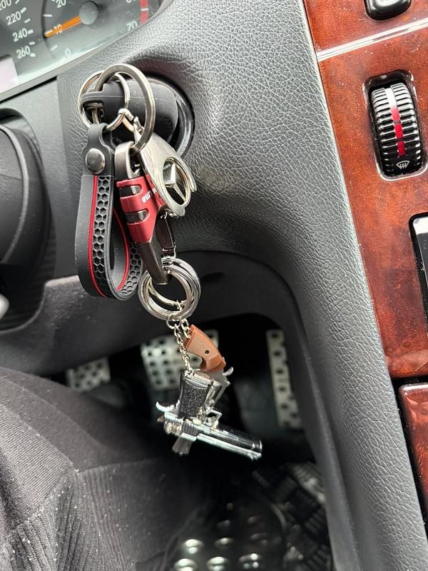 Silber Gebraucht 2001 Mercedes E240 Limousine | 7.000 € (Fairer Preis) - Bild 1/4