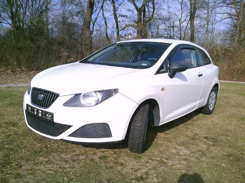 Gebraucht Seat Ibiza SC 60 PS (44 kW) 2011 Weiß Kleinwagen