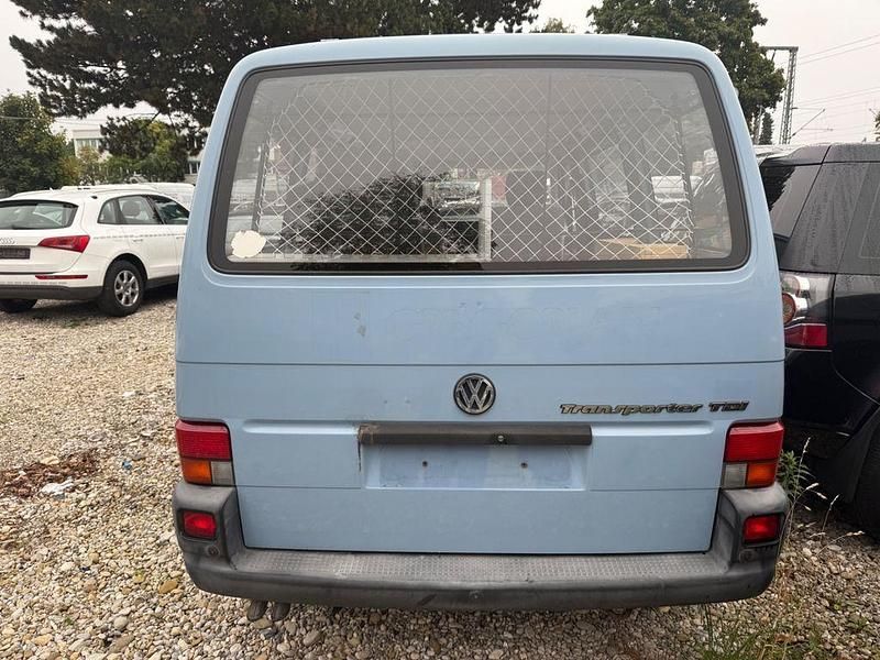 Usado VW T4 102 HP (75 kW) 1998 Azul Van