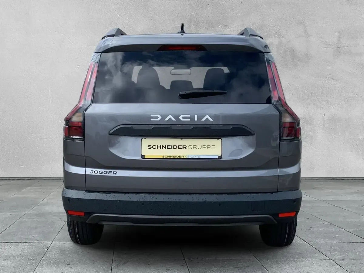 Gebraucht Dacia Jogger Journey 122 PS (89 kW) 2026 Grau Van / Kleinbus