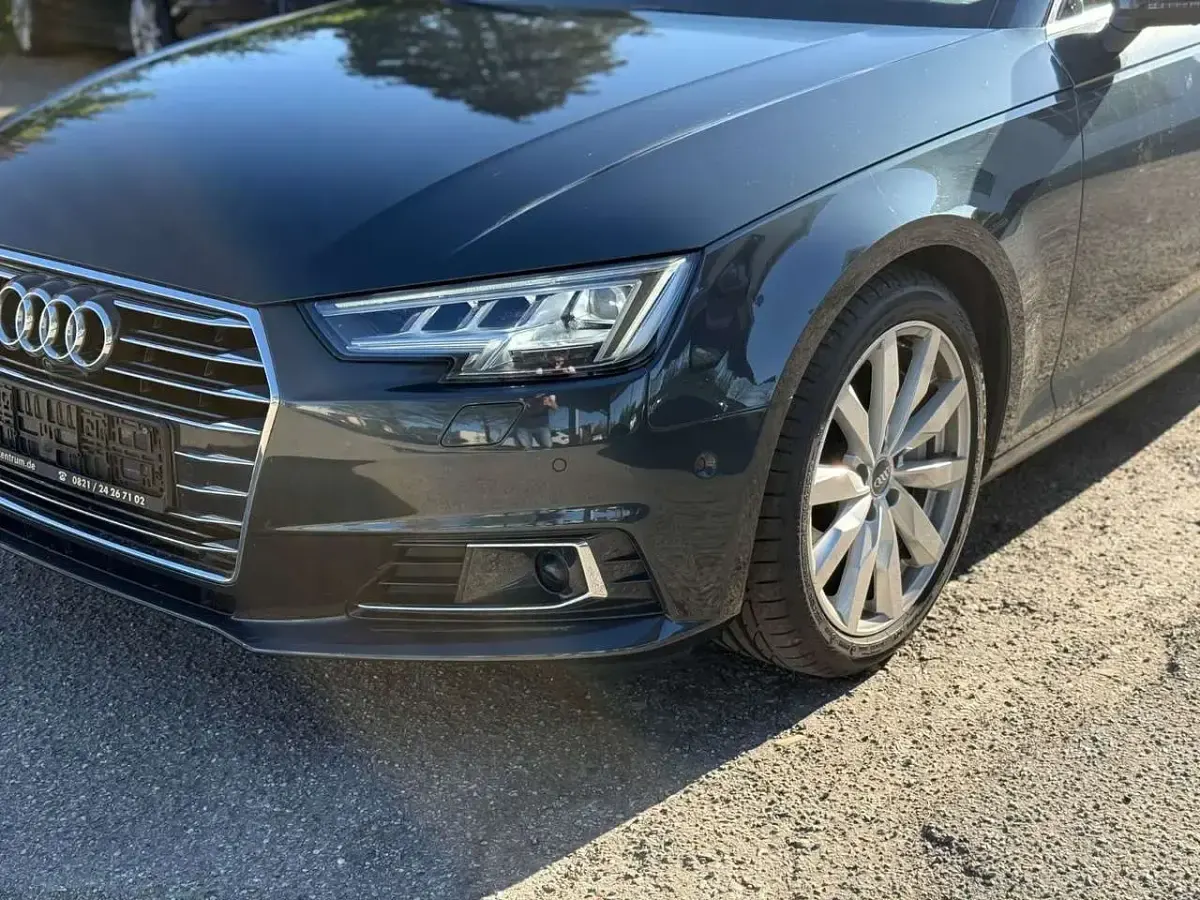 Gebraucht Audi A4 Design 272 PS (200 kW) 2015 Grau Limousine