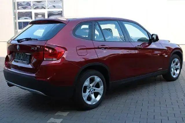 Gebraucht BMW X1 184 PS (135 kW) 2012 Vermilionrot metallic SUV