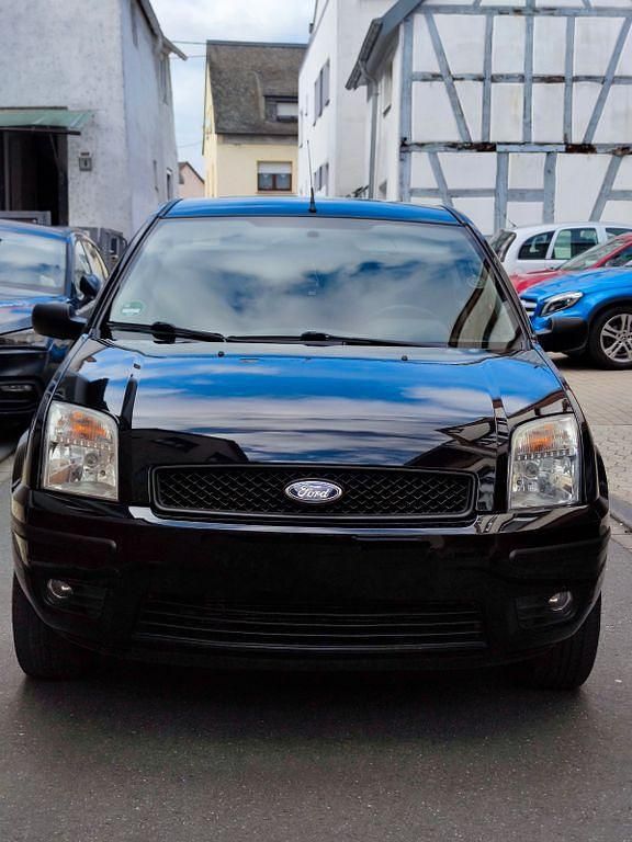 Second-hand Ford Fusion 86 CP (63 kW) 2003 Negru Hatchback