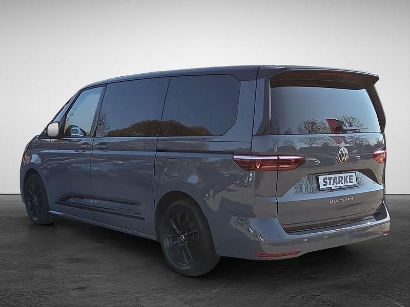 Gebraucht VW Multivan Edition 150 PS (110 kW) 2024 Grau Van