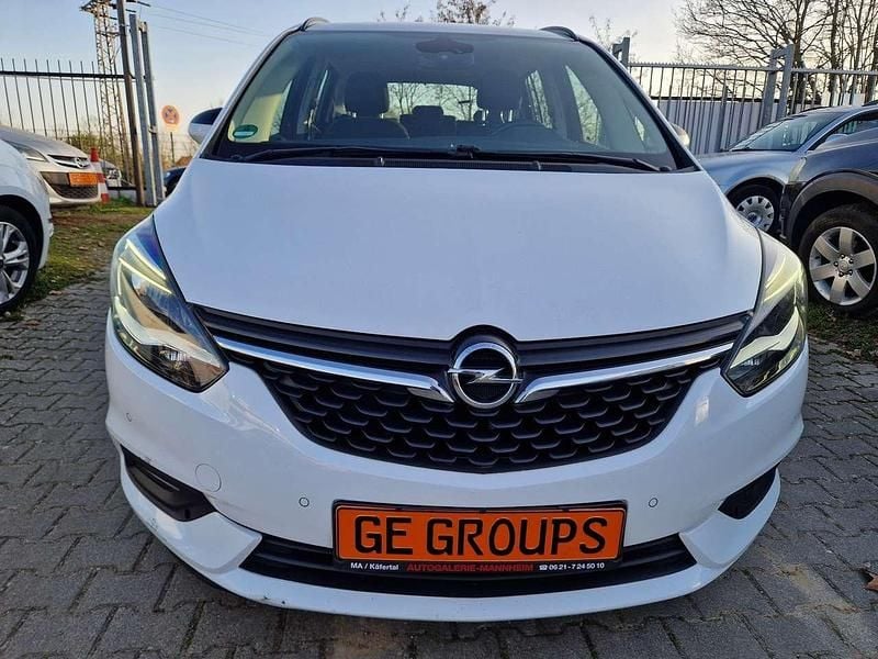 Gebraucht Opel Zafira Edition 170 PS (125 kW) 2016 Schneeweiss/summitwhite/arctic Van / Kleinbus