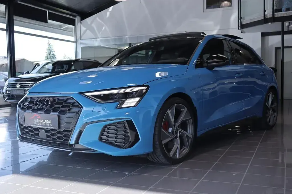 Gebraucht Audi S3 Sport 310 PS (228 kW) 2023 Turboblau Limousine