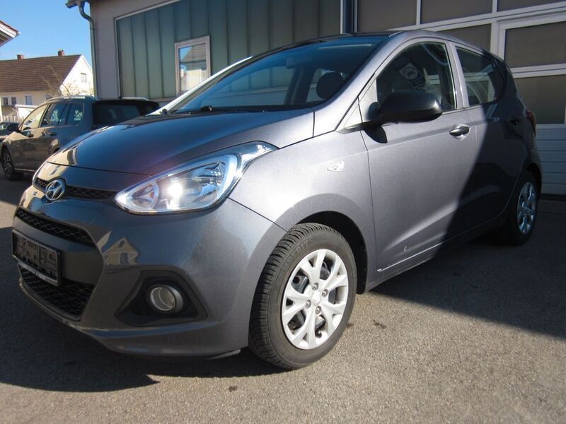 Grau Gebraucht 2014 Hyundai i10 Classic Kleinwagen | 5.950 € (Fairer Preis) - Bild 1/4