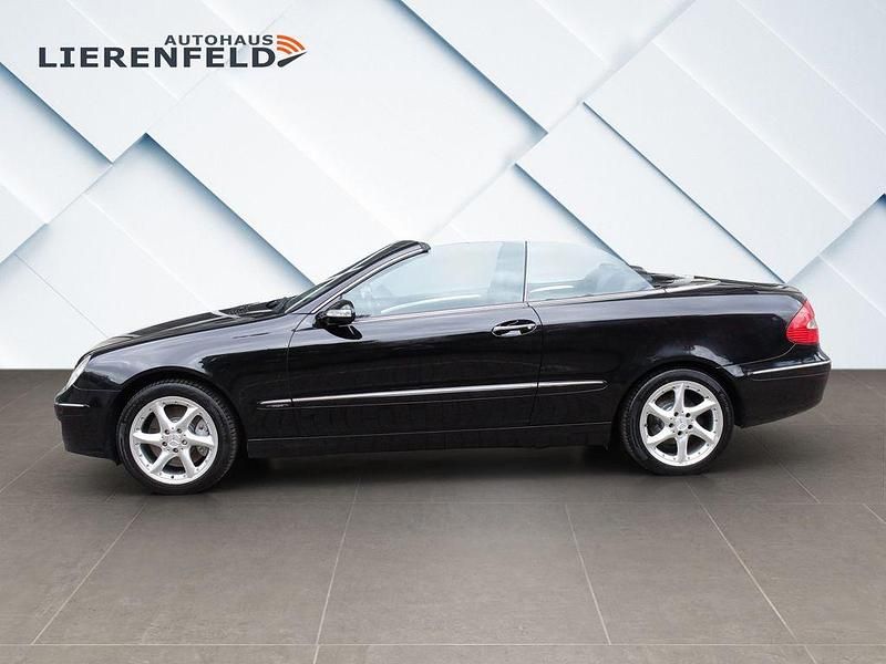 Gebraucht Mercedes CLK350 Avantgarde 272 PS (200 kW) 2006 Schwarz Cabrio