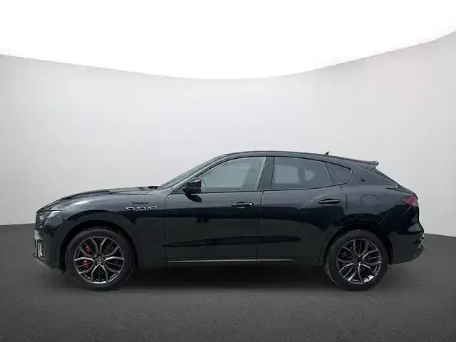 Gebraucht Maserati Levante 349 PS (256 kW) 2022 Schwarz SUV