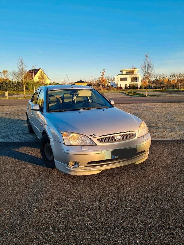 Gebraucht Ford Mondeo 2001 Silber Limousine