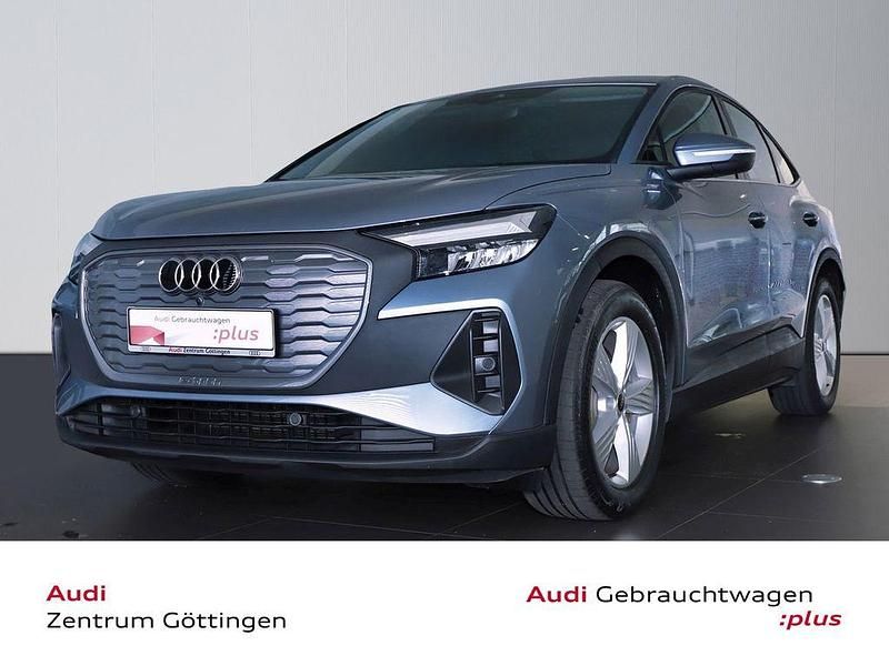 Blau Gebraucht 2022 Audi Q4 Sportback e-tron Sport SUV | 29.980 € (Guter Preis) - Bild 1/4