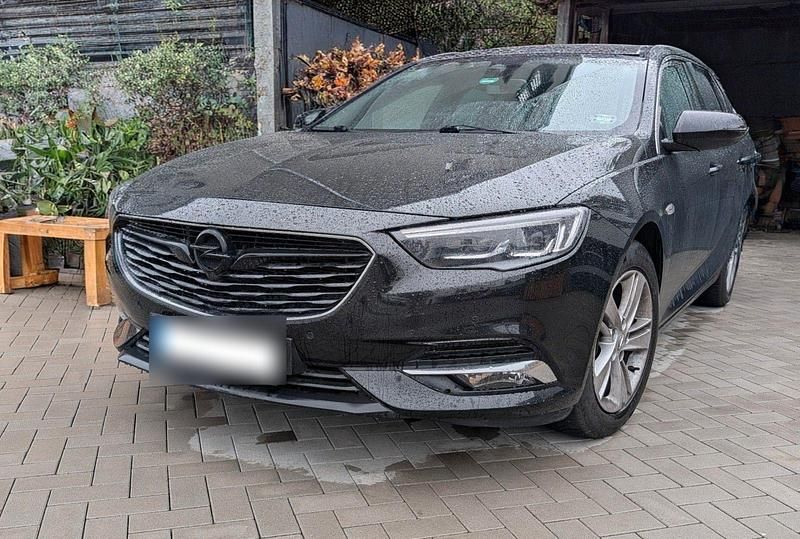 Gebraucht Opel Insignia 136 PS (100 kW) 2020 Schwarz Kombi