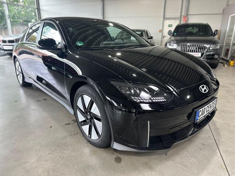 Schwarz Gebraucht 2023 Hyundai Ioniq 6 Basis Limousine | 23.950 € (Guter Preis) - Bild 1/4