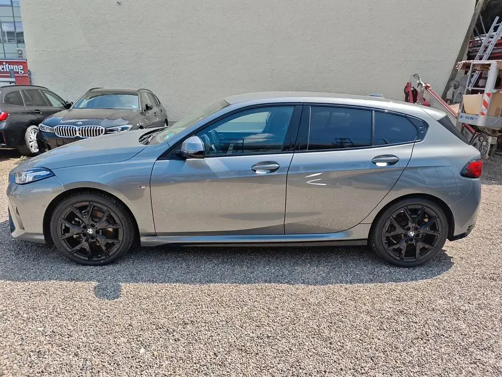 Gebraucht BMW 120 M Sport 170 PS (125 kW) 2024 Grau Limousine